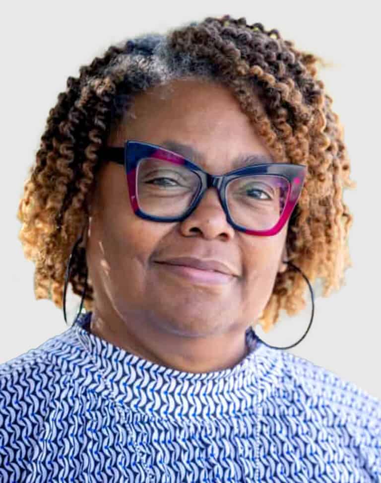 Angela Bailey Headshot