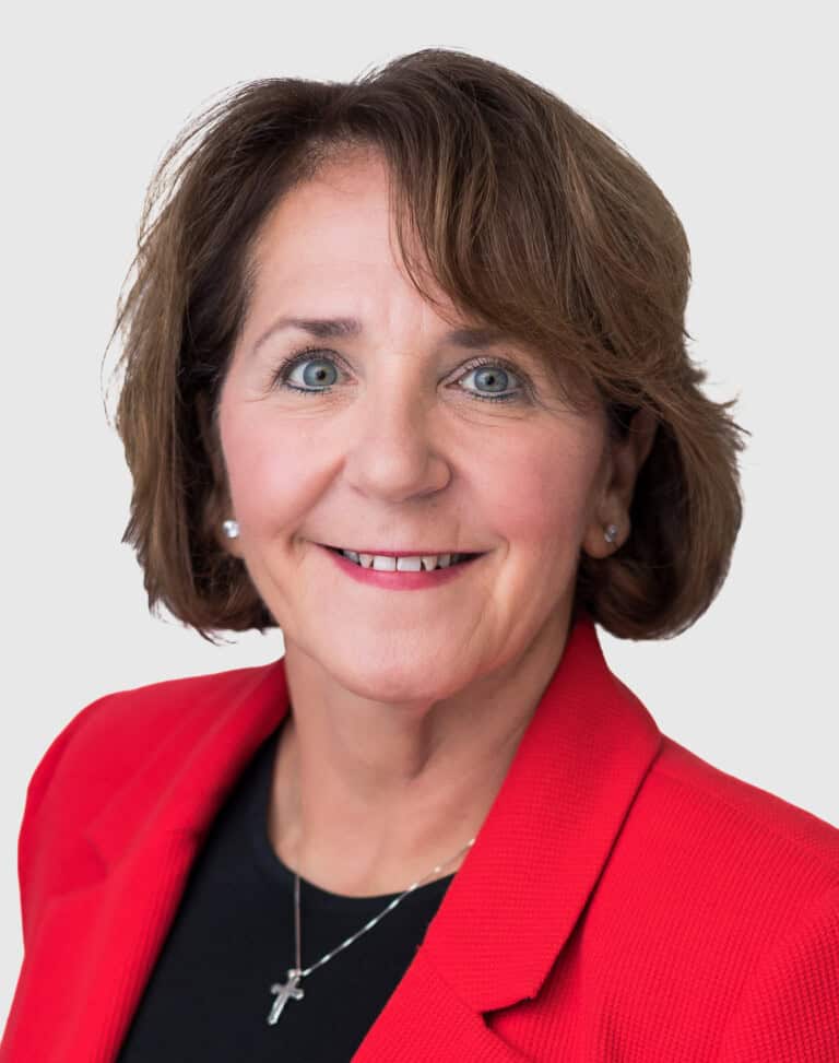 Erica Omalley Headshot